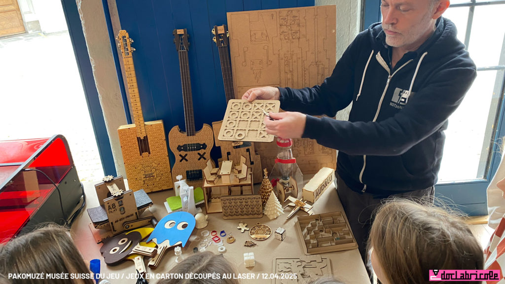 Atelier jeux en carton en découpe laser Pakomuzé au Musée suisse du Jeu