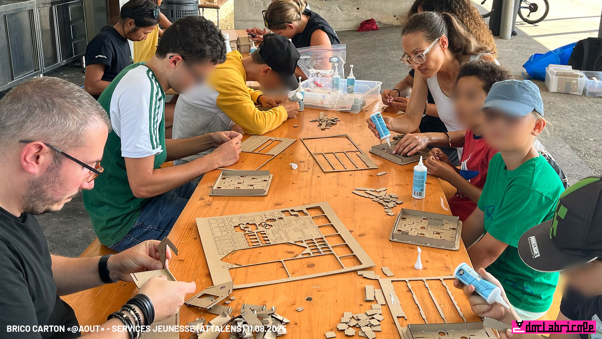 4 ateliers Brico carton - animations jeunesse