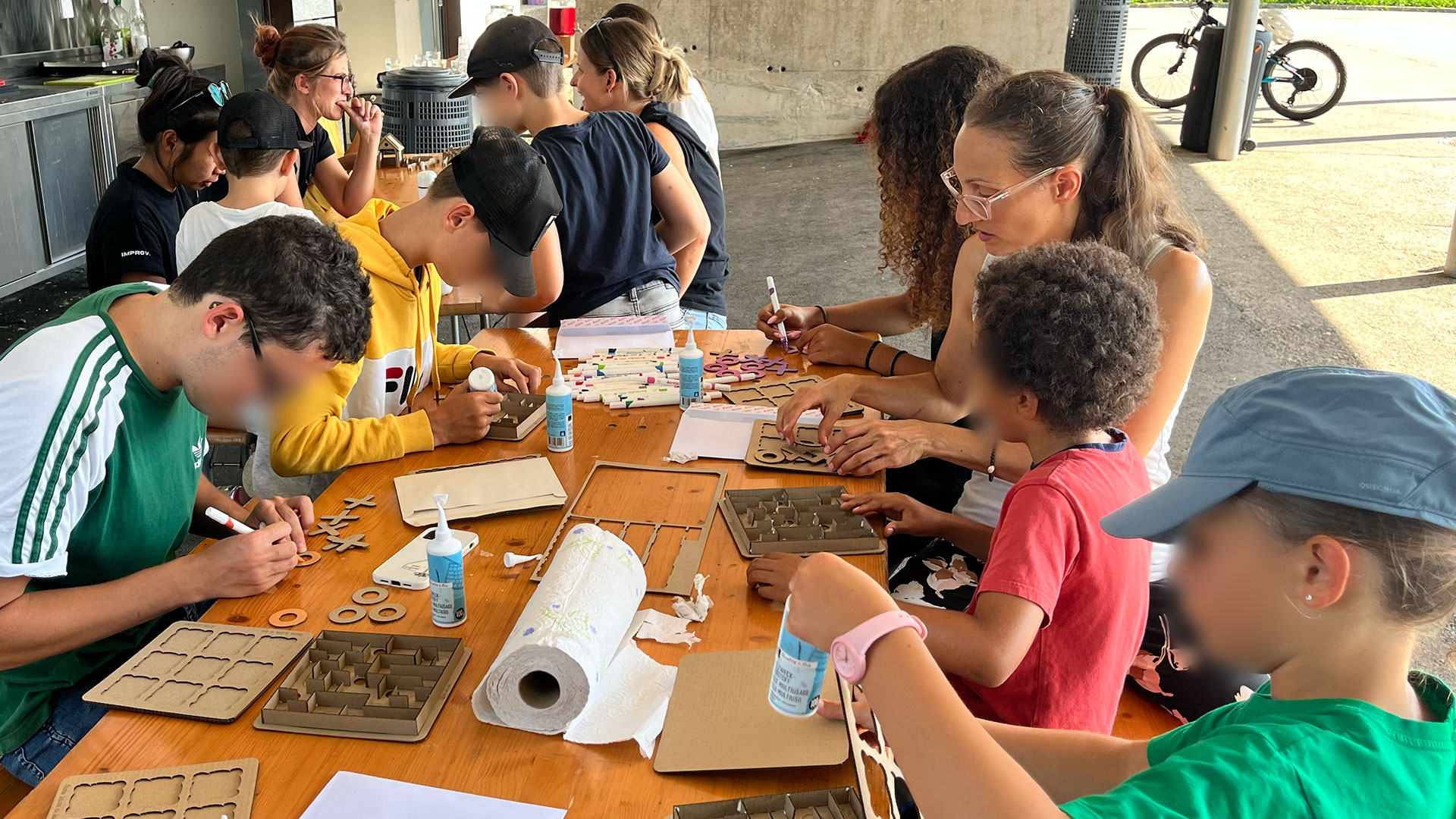 4 ateliers Brico carton - animations jeunesse