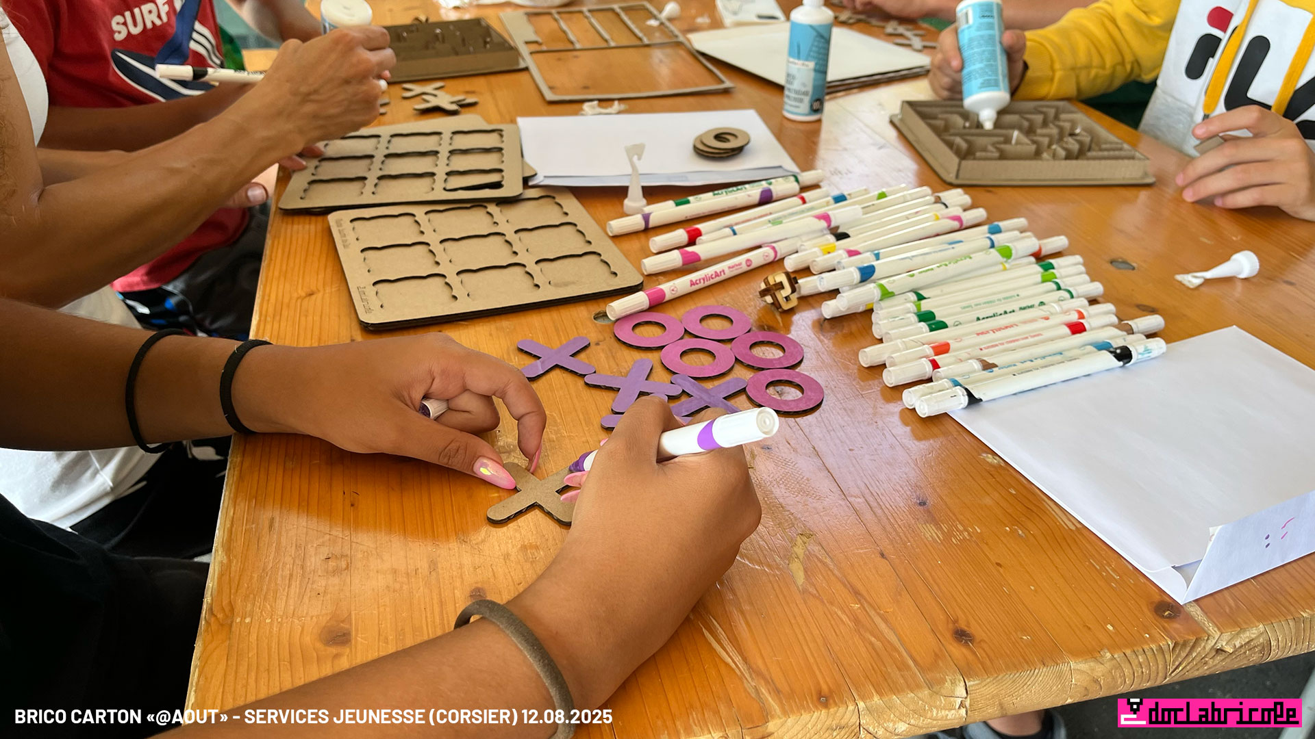 4 ateliers Brico carton - animations jeunesse