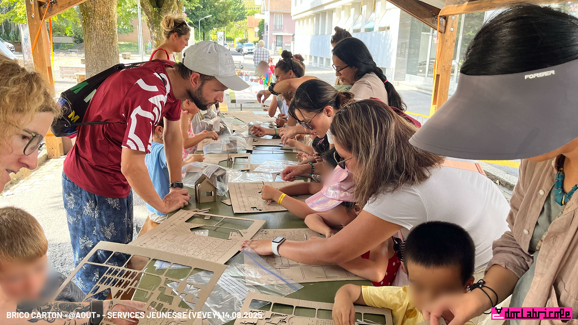4 ateliers Brico carton - animations jeunesse